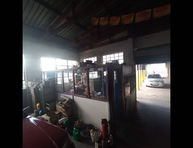 270M² WAREHOUSE TO LET IN CITY WEST